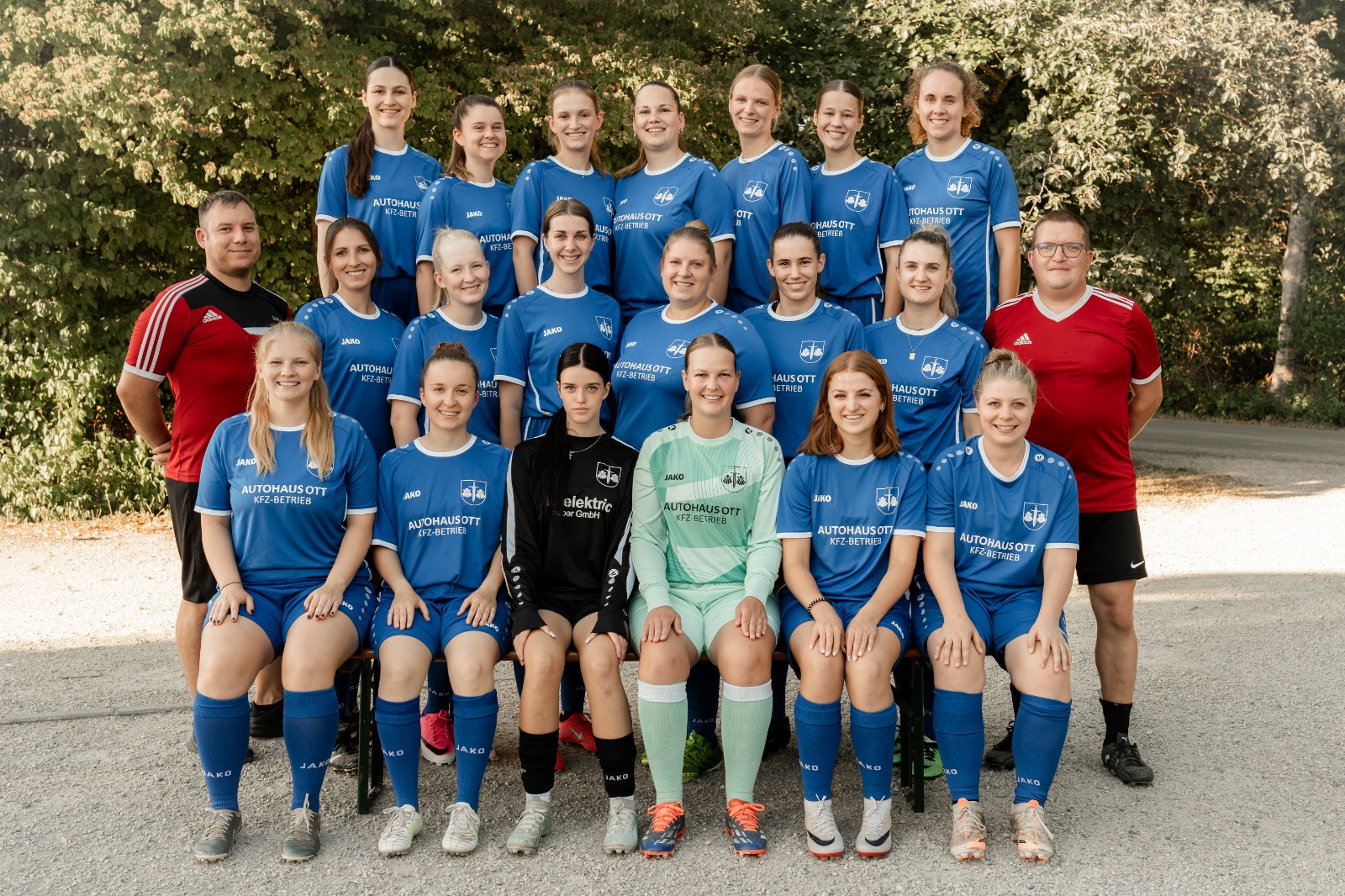 Sportarten > Fussball > Damen